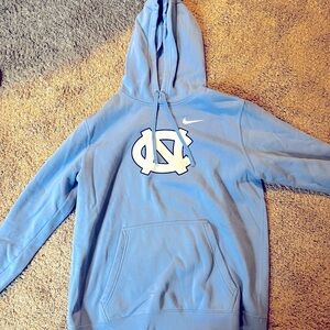 Large Nike North Carolina Tar Heels fleece hoodie